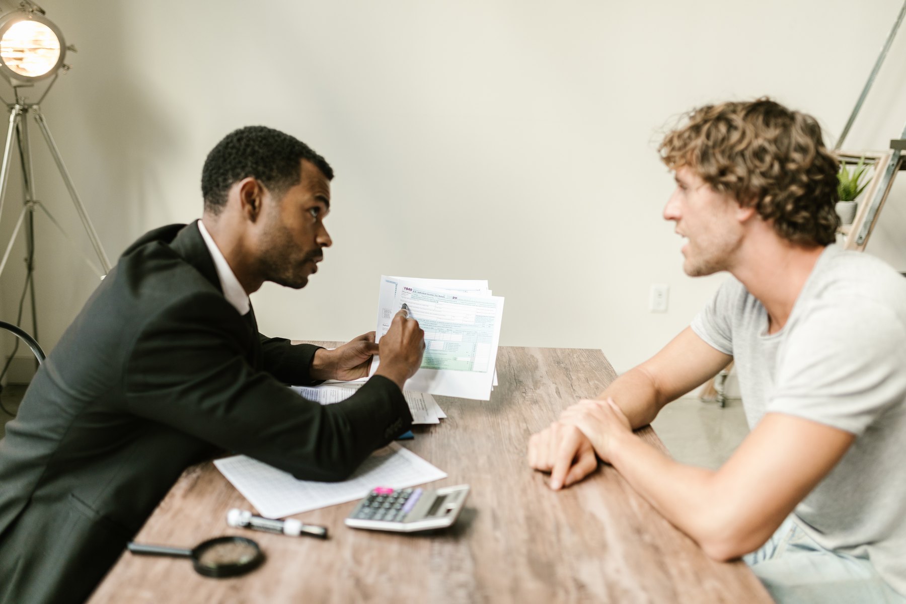 Background check on yourself visual guide Background check on yourself article image about everyday money decisions