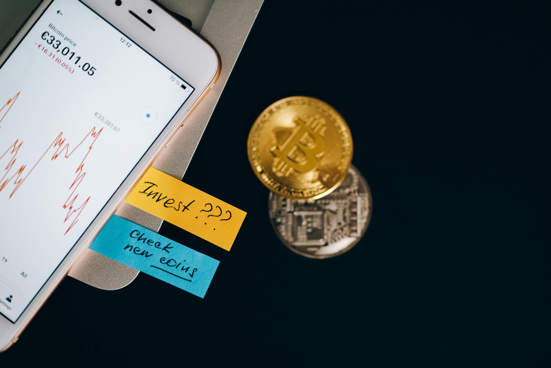 Benefits of owning gold in your 60s visual guide Benefits of owning gold in your 60s article image about retirement planning risks