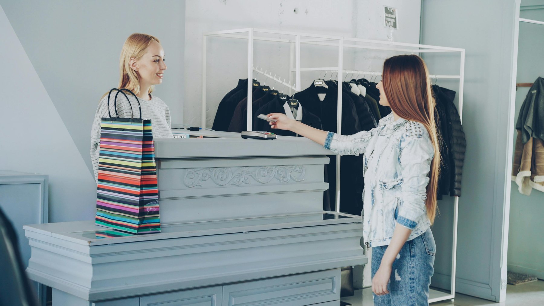 Best retail credit cards visual guide Best retail credit cards article image about credit card APR, rewards, and fees