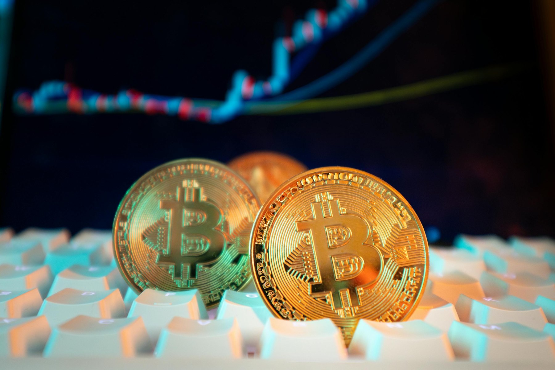 Buy and hold crypto visual guide Buy and hold crypto article image about retirement planning risks