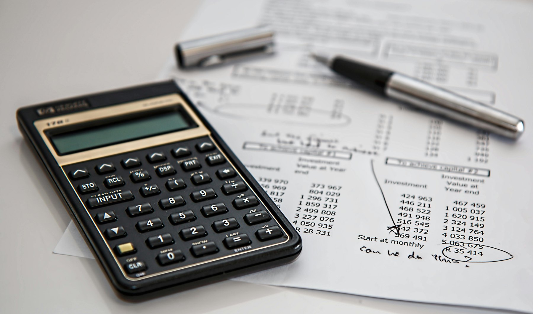 Dave Ramsey retirement money habits over visual guide Dave Ramsey retirement money habits over article image about retirement planning risks