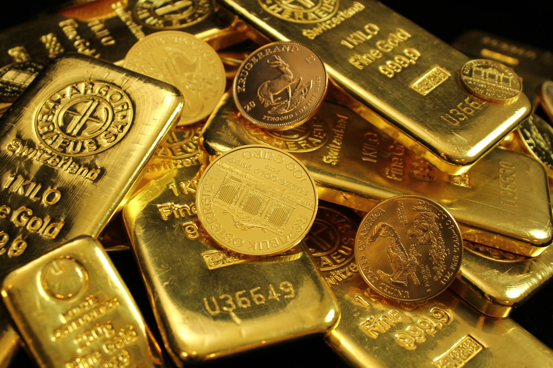 Gold buying mistakes visual guide Gold buying mistakes article image about retirement planning risks