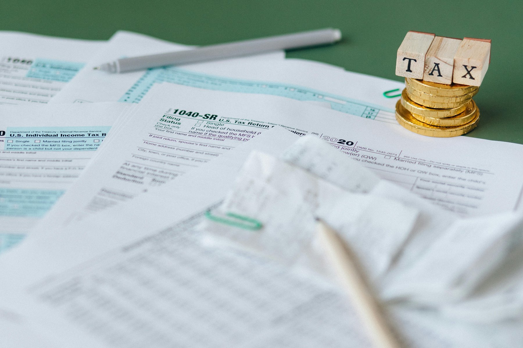 Gold IRA exit planning visual guide Gold IRA exit planning article image about retirement planning risks