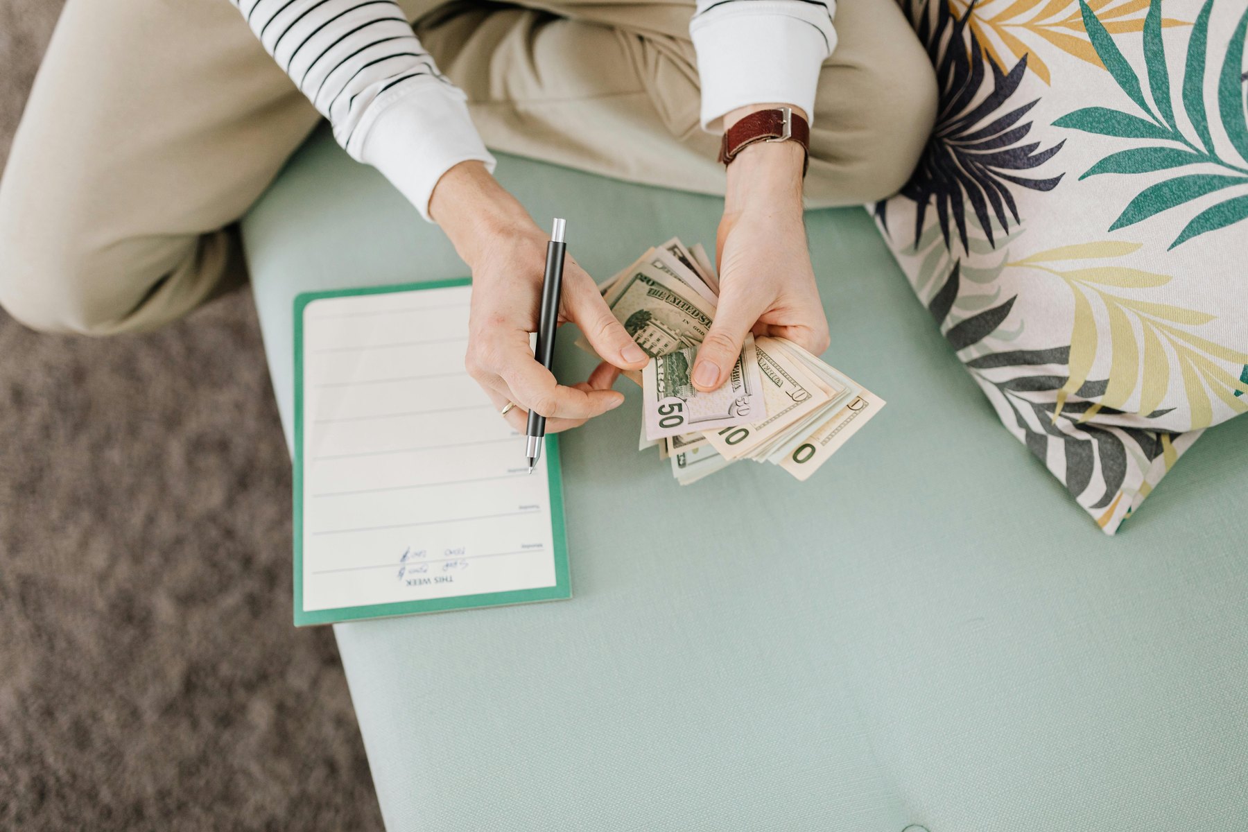 How to pay off debt visual guide How to pay off debt article image about debt consolidation and repayment planning