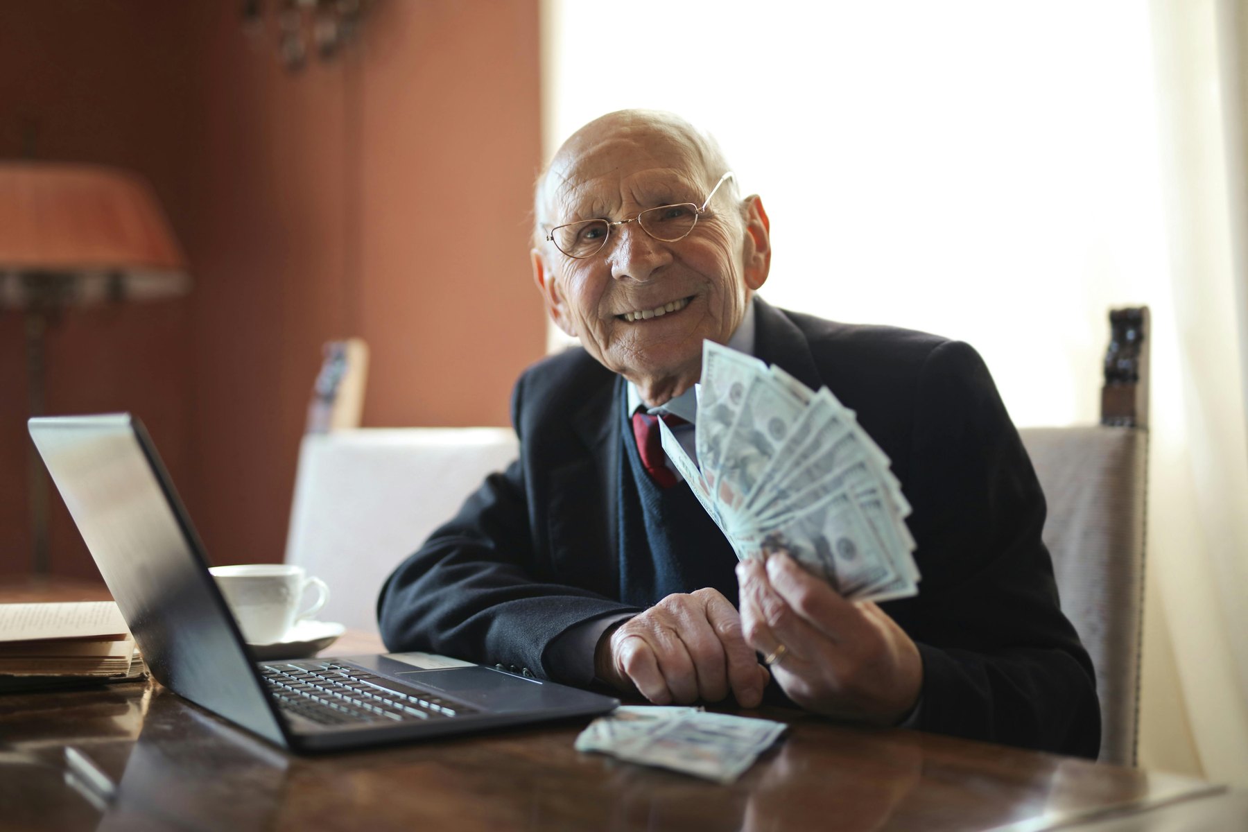 Reasons retirees run out of money visual guide Reasons retirees run out of money article image about retirement planning risks