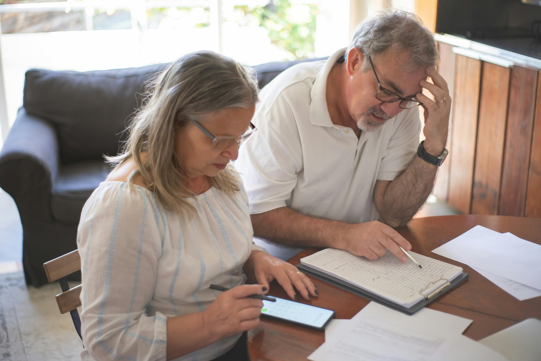 Suze Orman emergency fund rule for retirees visual guide Suze Orman emergency fund rule for retirees article image about budgeting and savings decisions