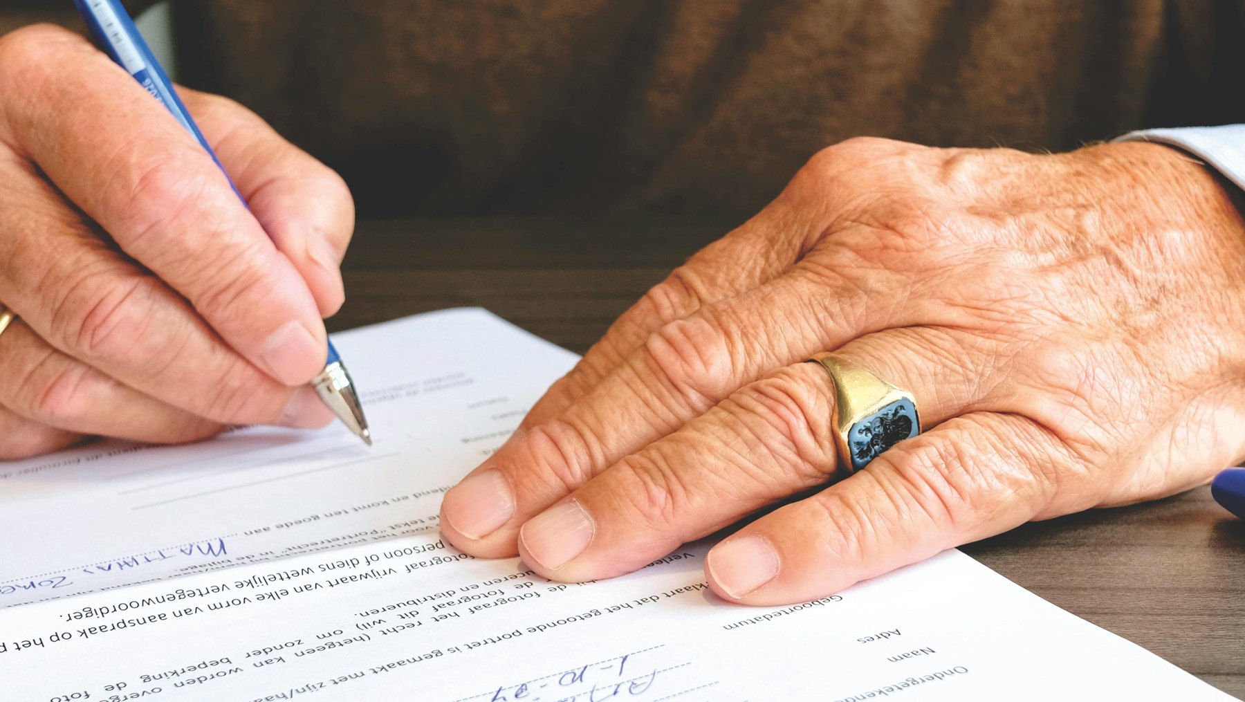 Talk about money with aging parents visual guide Talk about money with aging parents article image about everyday money decisions