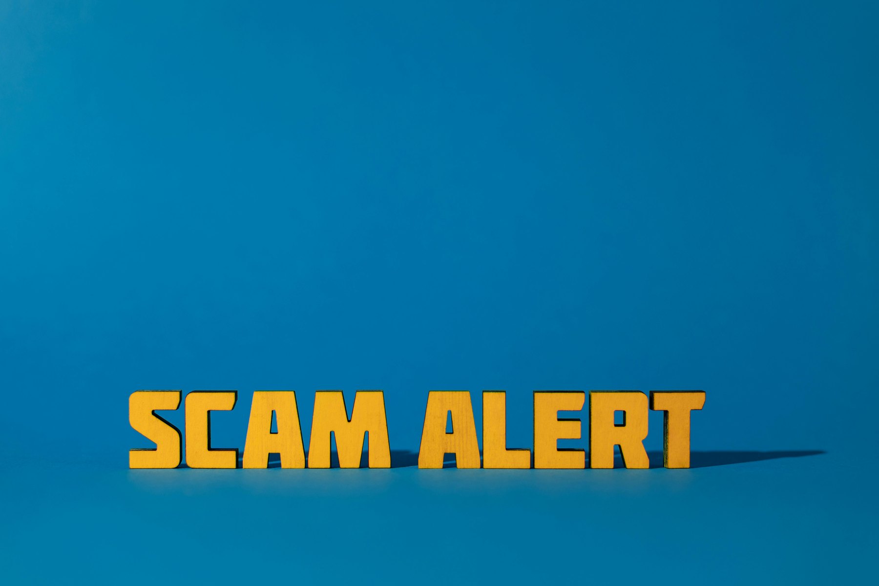 Weekly scam roundup visual guide Weekly scam roundup article image about everyday money decisions