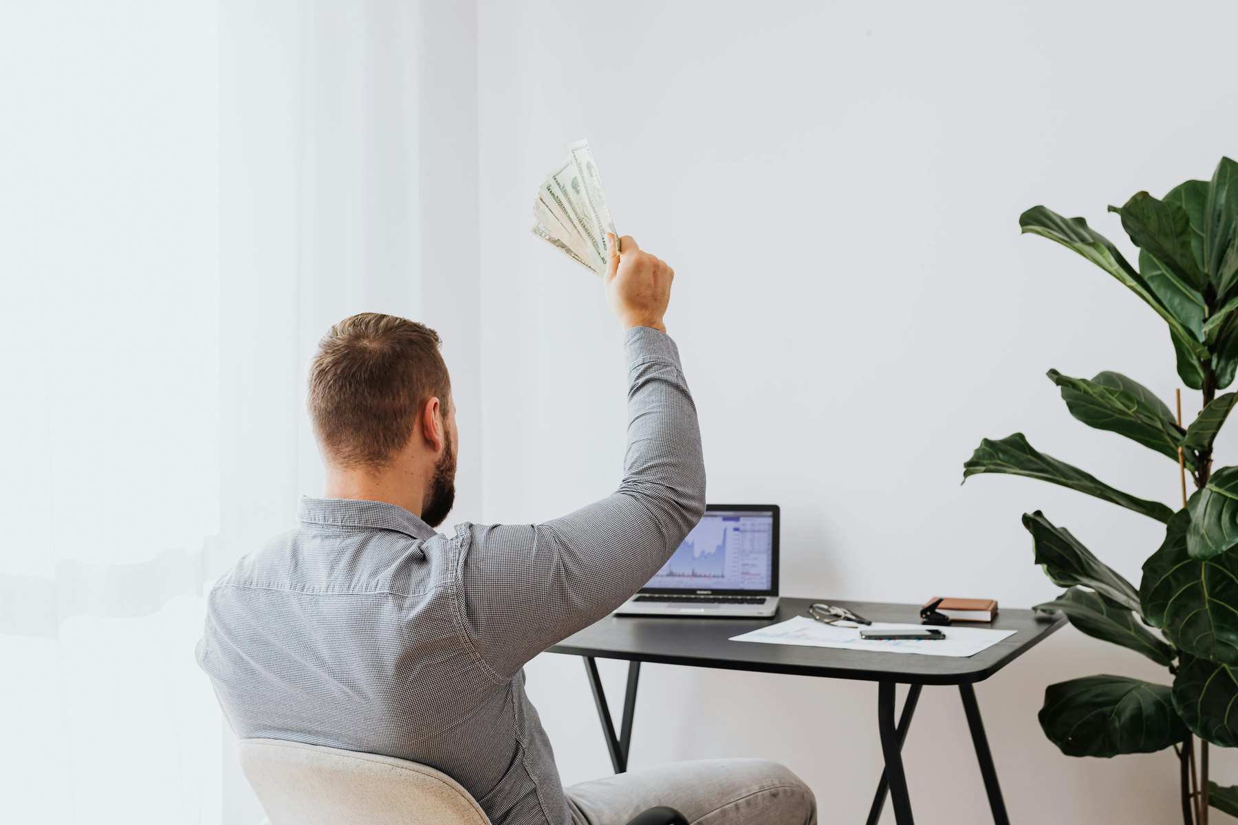 Best credit cards overall visual guide Best credit cards overall article image about credit card APR, rewards, and fees
