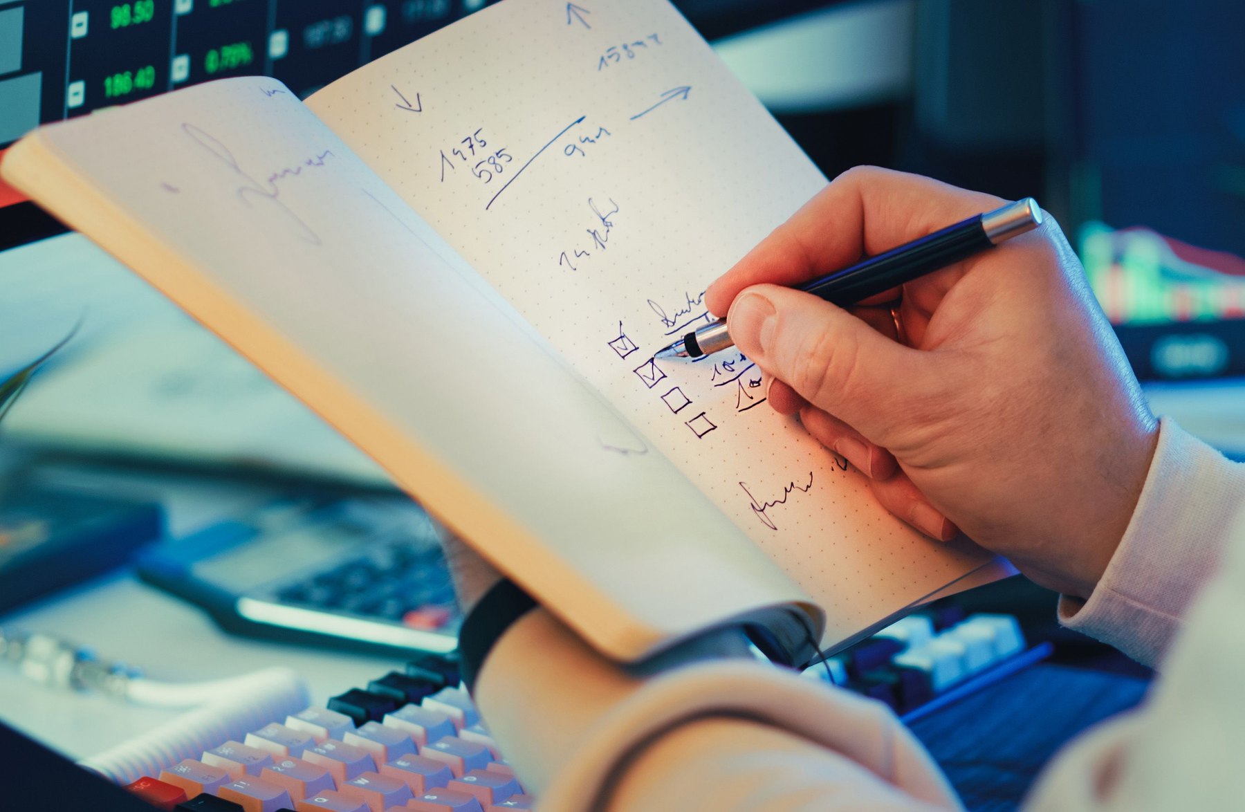 Buy the dip bull market visual guide Buy the dip bull market article image about everyday money decisions