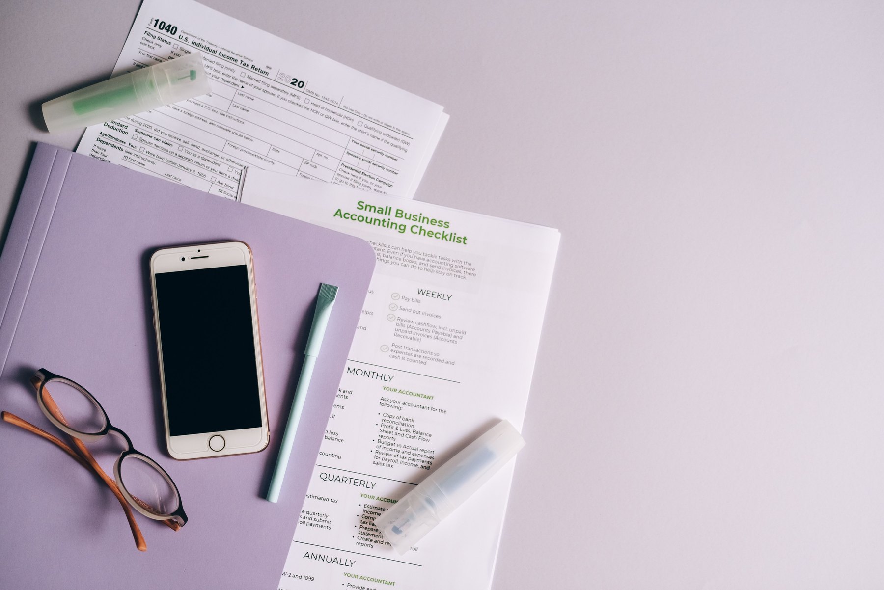 End of year money to do list visual guide End of year money to do list article image about everyday money decisions