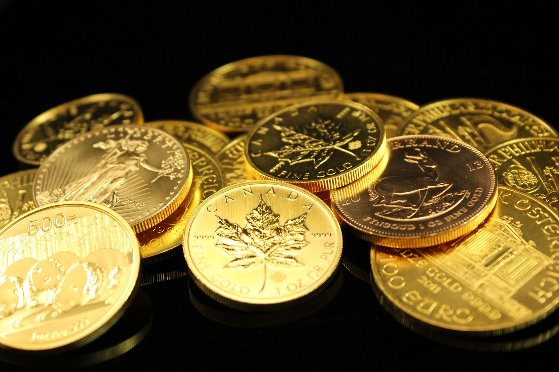 Gold silver ratio trading visual guide Gold silver ratio trading article image about retirement planning risks