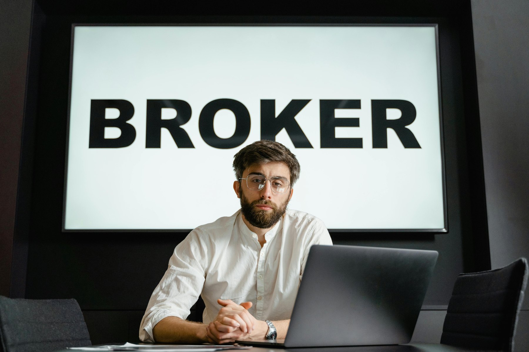 Online stock trading platforms visual guide Online stock trading platforms article image about everyday money decisions