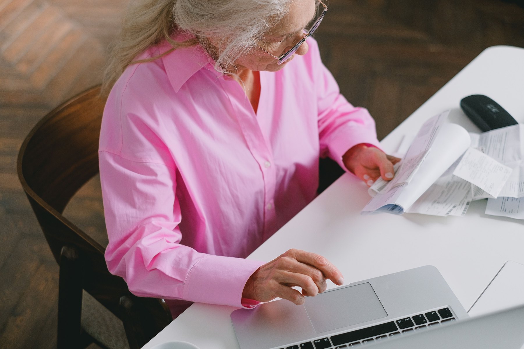 Reverse mortgage line of credit vs. lump sum visual guide Reverse mortgage line of credit vs. lump sum article image about mortgage rates and home loan costs