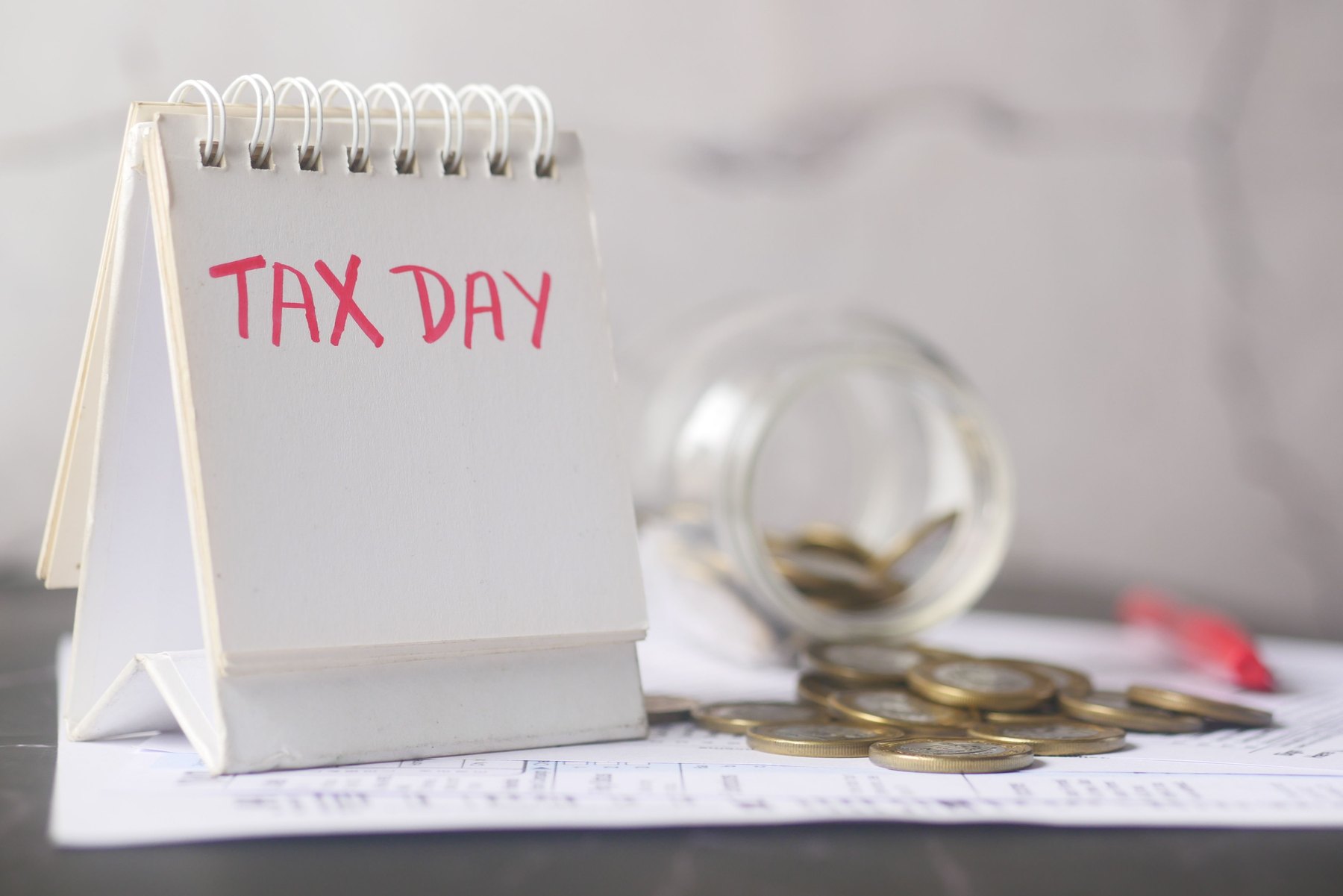 Save more money reminders visual guide Save more money reminders article image about everyday money decisions