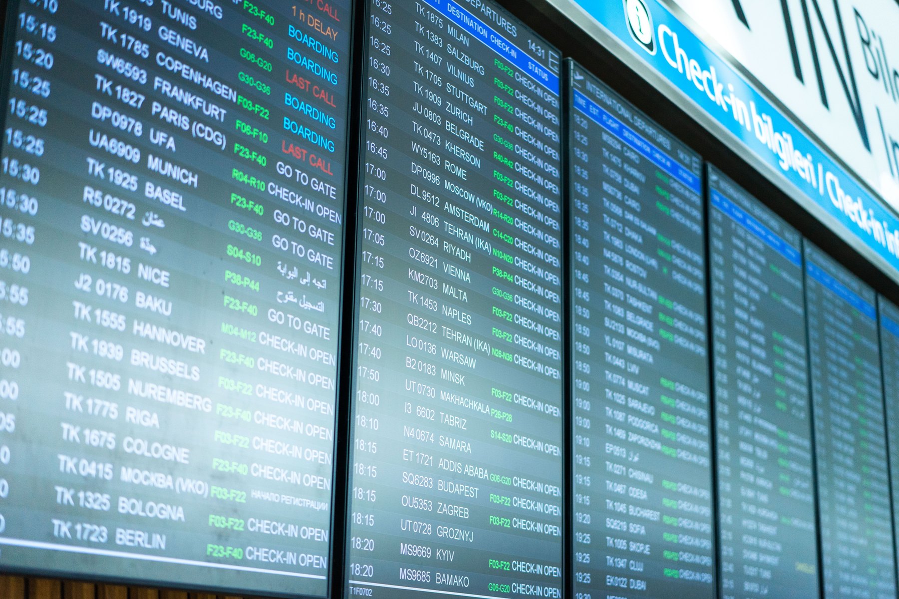Automatic airline refunds DOT rules visual guide Automatic airline refunds DOT rules article image about everyday money decisions