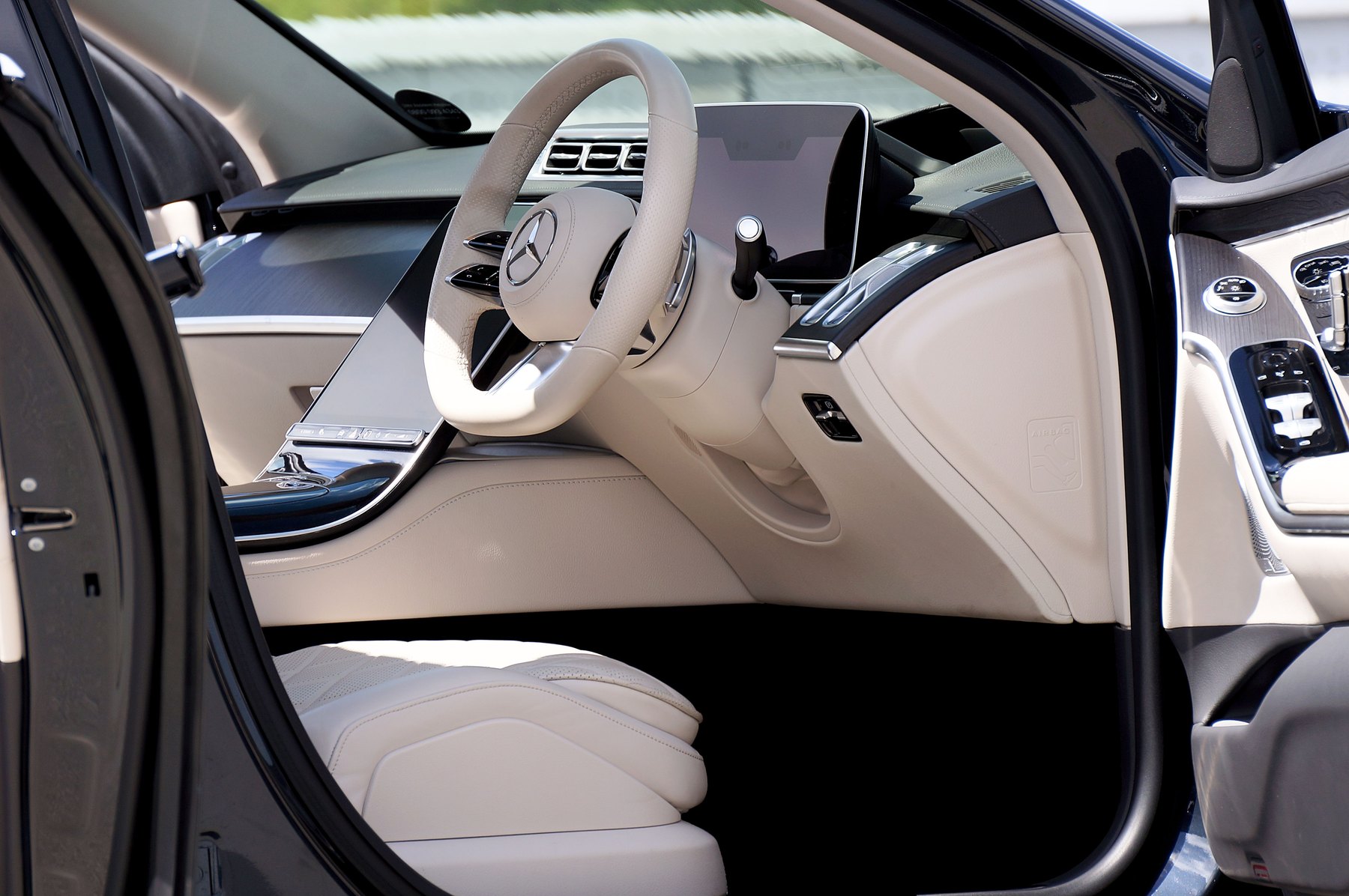 Best luxury cars visual guide Best luxury cars article image about everyday money decisions