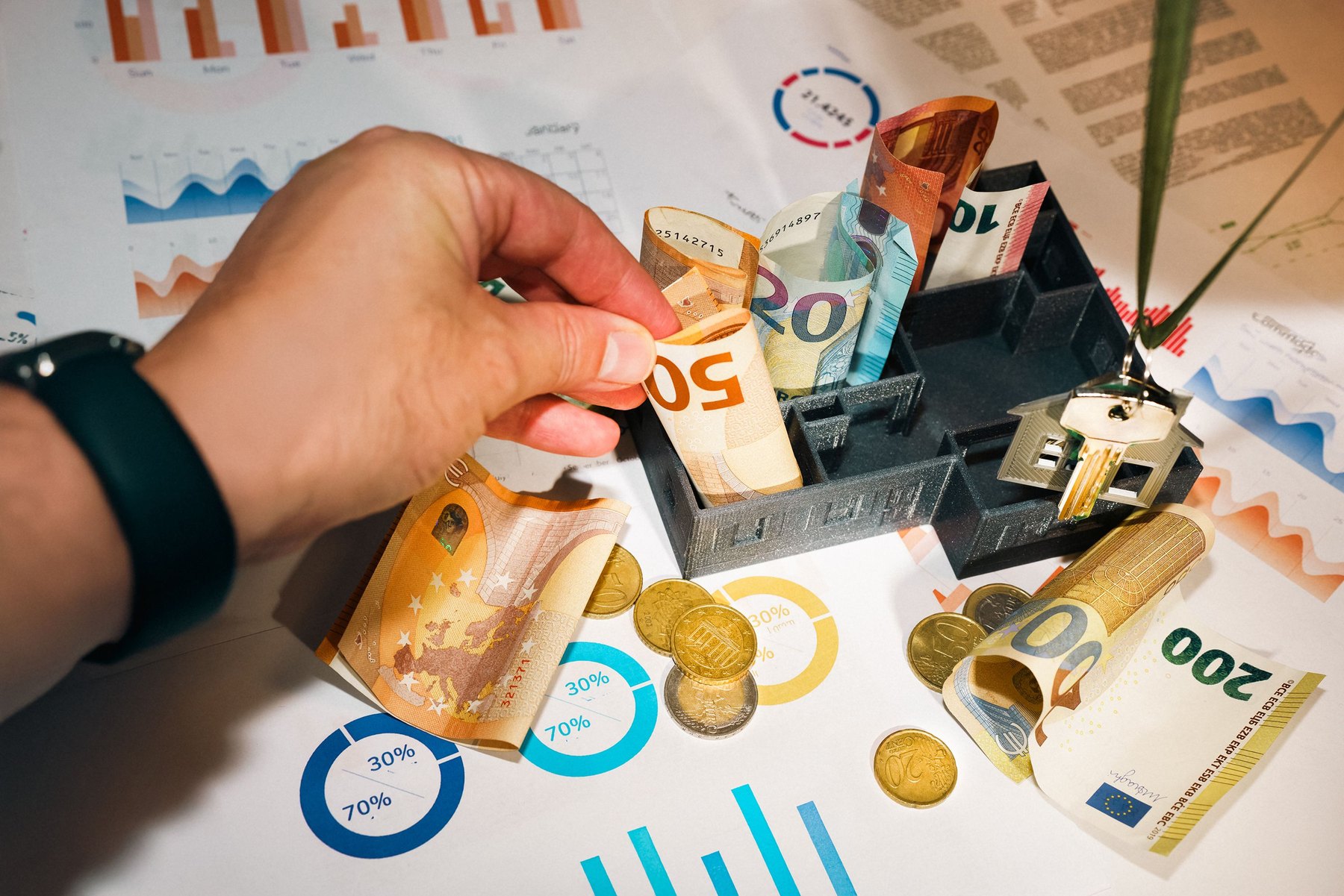 Fed rate cut November forecast visual guide Fed rate cut November forecast article image about everyday money decisions
