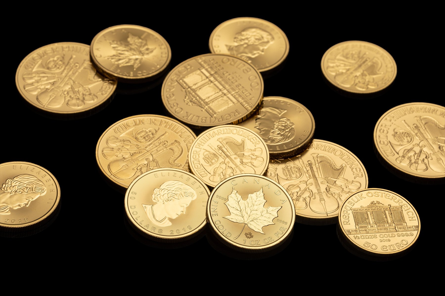 Gold vs. silver upside potential visual guide Gold vs. silver upside potential article image about retirement planning risks