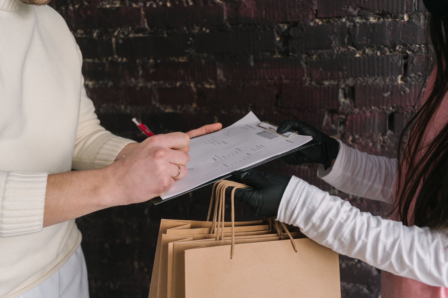IRS 1099-K threshold visual guide IRS 1099-K threshold article image about tax deductions, credits, and filing strategies