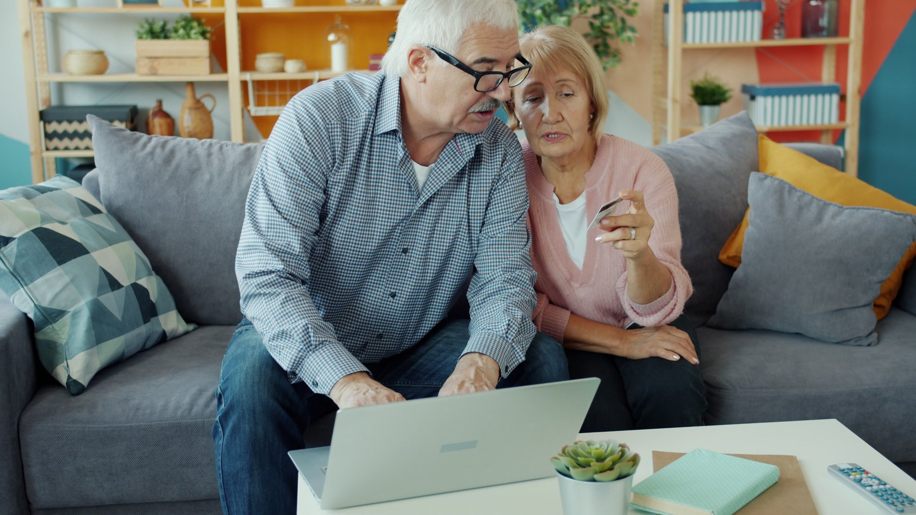 Raising retirement age visual guide Raising retirement age article image about retirement planning risks