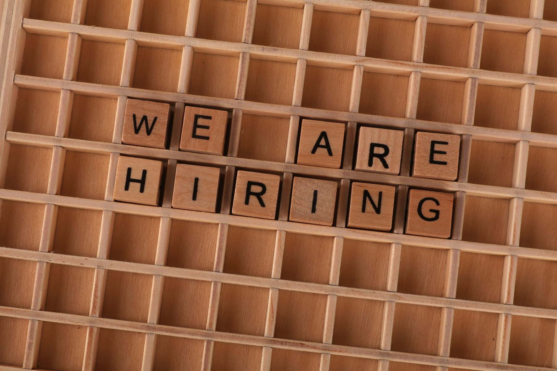 Seasonal jobs hiring holidays visual guide Seasonal jobs hiring holidays article image about income growth and salary planning
