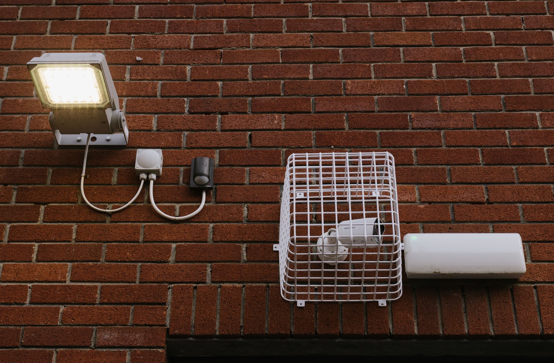 DIY home security system installation visual guide DIY home security system installation article image about everyday money decisions
