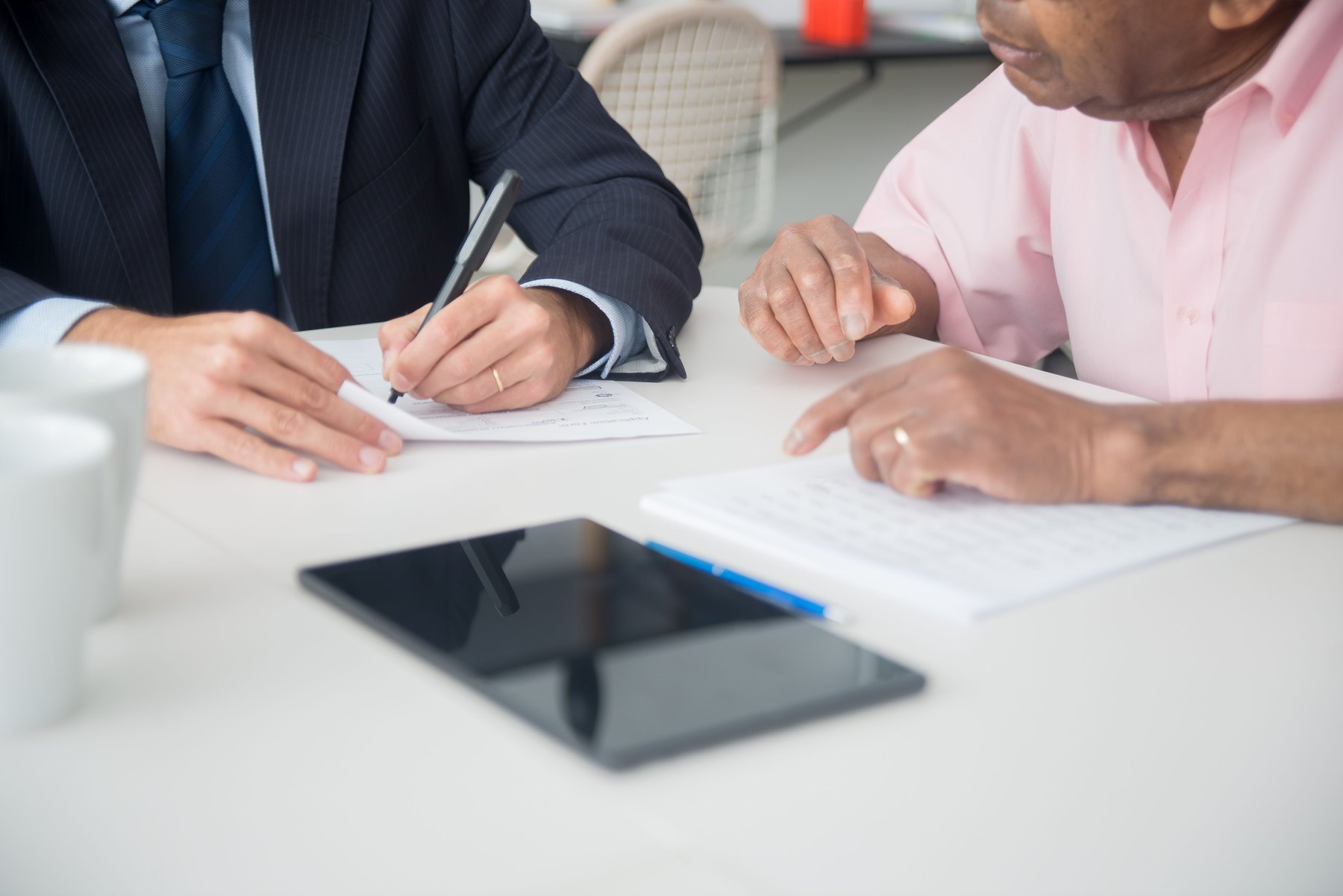 Financial Planners vs. Financial Advisors visual guide Financial Planners vs. Financial Advisors article image about everyday money decisions
