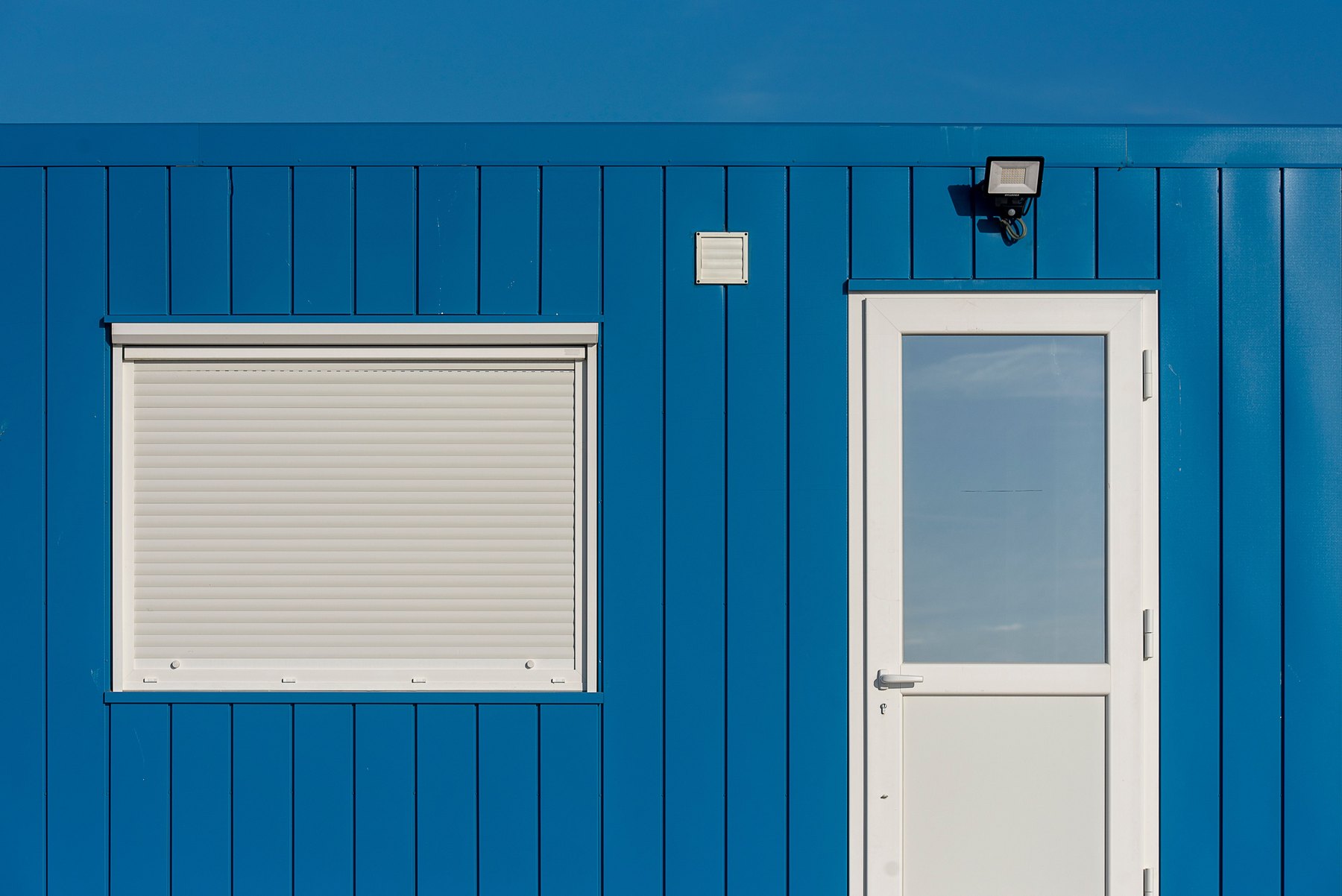 Home security and property value trends visual guide Home security and property value trends article image about everyday money decisions