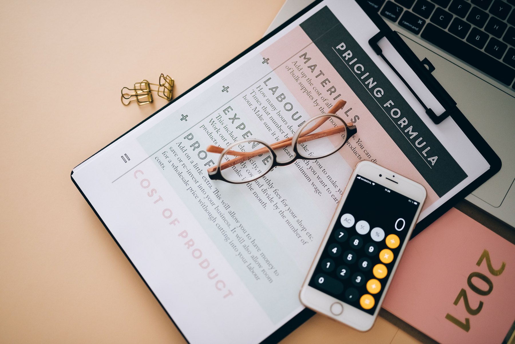 Raises salary budgets visual guide Raises salary budgets article image about income growth and salary planning