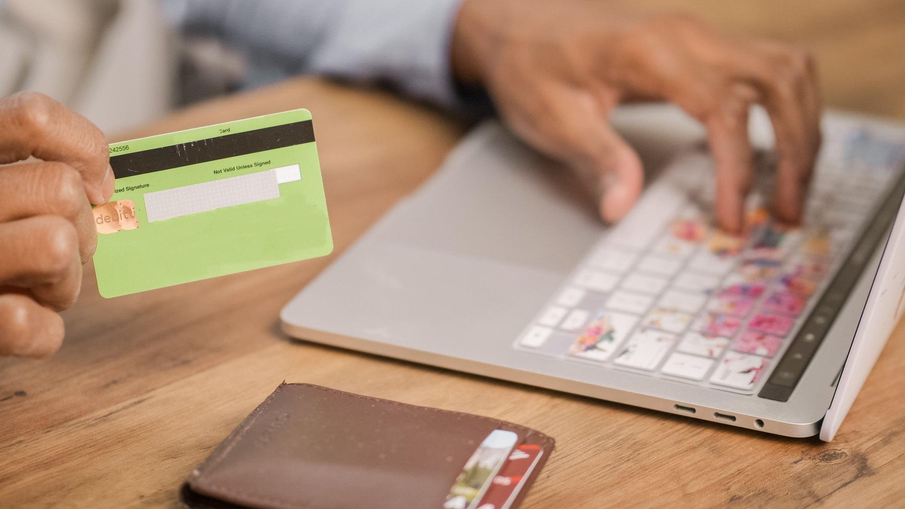 Retail shopping tricks visual guide Retail shopping tricks article image about everyday money decisions