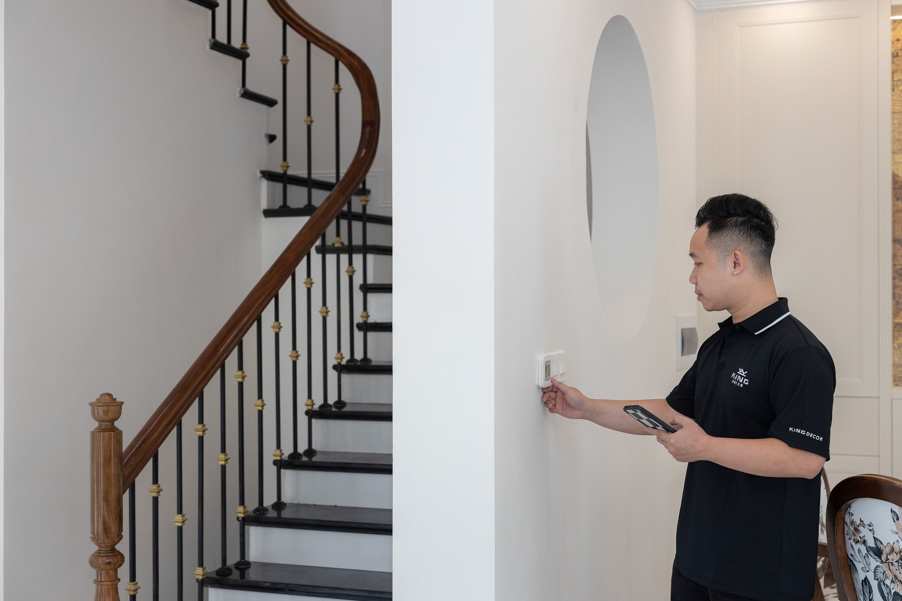 Smart home visual guide Smart home article image about everyday money decisions